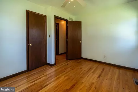 Bedroom - 2916 York Manor Rd, Phoenix, MD 21131 photo 1 of 7