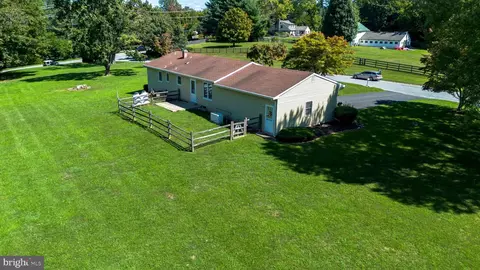 Other - 2916 York Manor Rd, Phoenix, MD 21131 photo 2 of 10