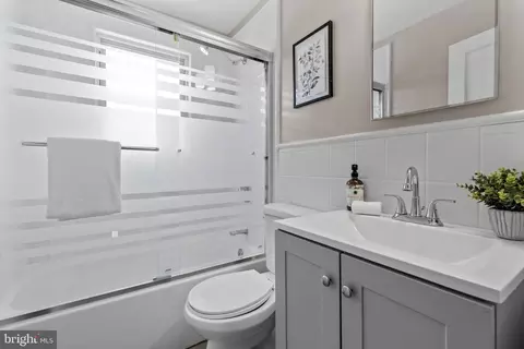 Bath - 2134 Redthorn Rd, Middle River, MD 21220 photo 1 of 1