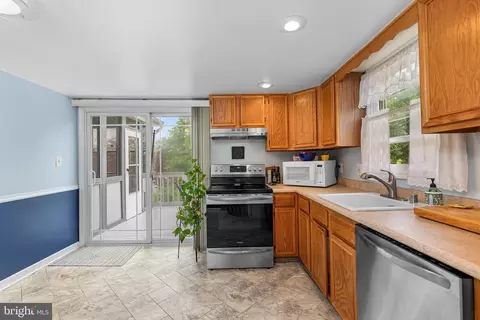 7930 Rolling View Ave, Nottingham, MD 21236 photo 14