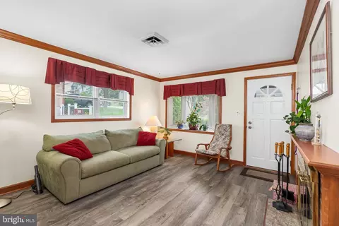 7930 Rolling View Ave, Nottingham, MD 21236 photo 6