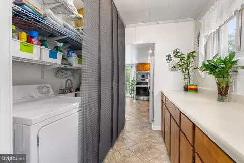 7930 Rolling View Ave, Nottingham, MD 21236 photo 10