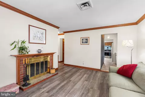 7930 Rolling View Ave, Nottingham, MD 21236 photo 8