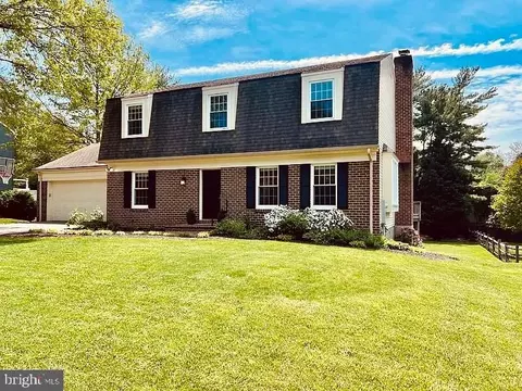 12 Lochmoor Ct, Lutherville Timonium, MD 21093