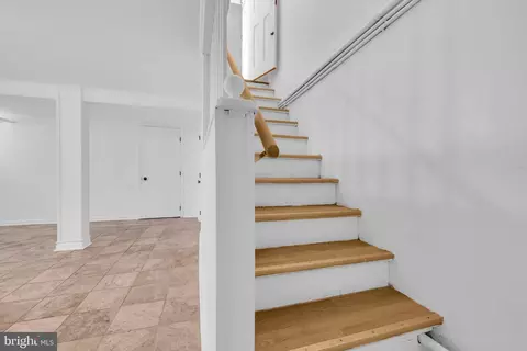 204 Burke Ave, Towson, MD 21286 photo 24