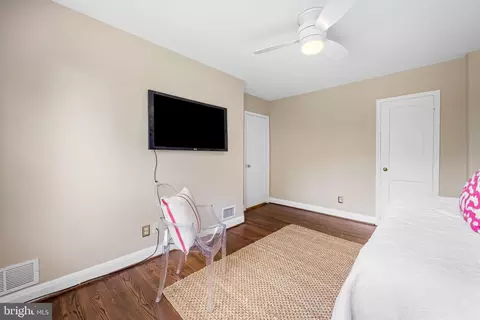 210 Stanmore Rd, Baltimore, MD 21212 photo 19