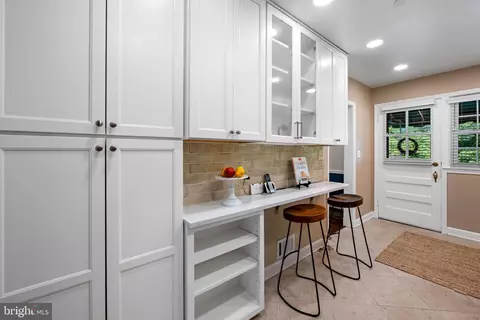 210 Stanmore Rd, Baltimore, MD 21212 photo 13