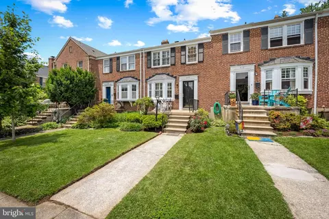 210 Stanmore Rd, Baltimore, MD 21212 photo 2