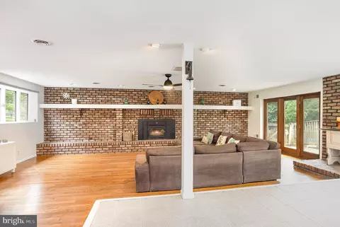 Living - 2007 Wilson Rd, White Hall, MD 21161 photo 3 of 4
