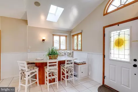 4534 Todd Pt, Sparrows Point, MD 21219 photo 6