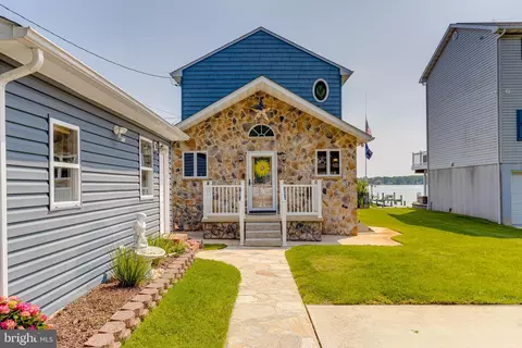 4534 Todd Pt, Sparrows Point, MD 21219 photo 2