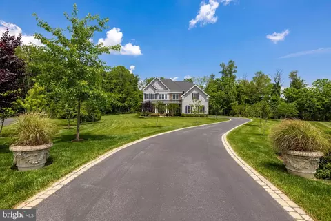Exterior - 14309 Oak Meadow Rd, Baldwin, MD 21013 photo 2 of 20