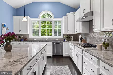 Kitchen - 14309 Oak Meadow Rd, Baldwin, MD 21013 photo 7 of 8