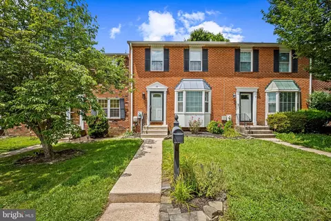 10 Stone Falls Ct, Nottingham, MD 21236