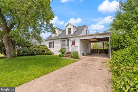 2216 Gaylawn Dr, Halethorpe, MD 21227