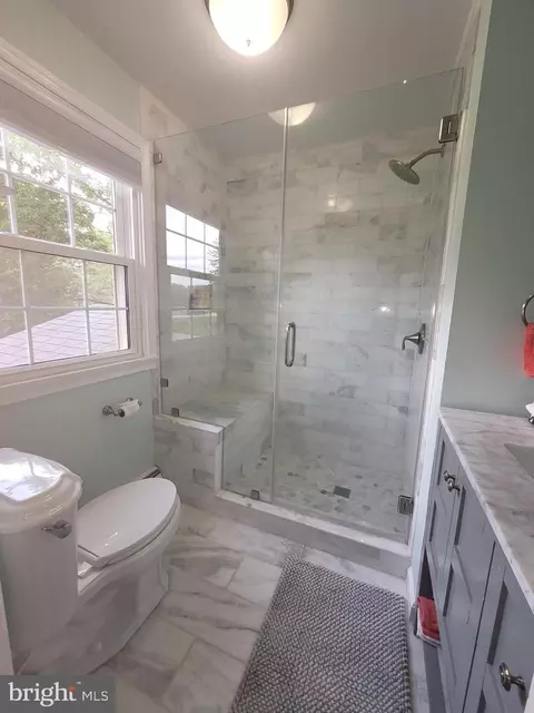 Bath - 2424 Stanwick Rd, Phoenix, MD 21131 photo 6 of 9