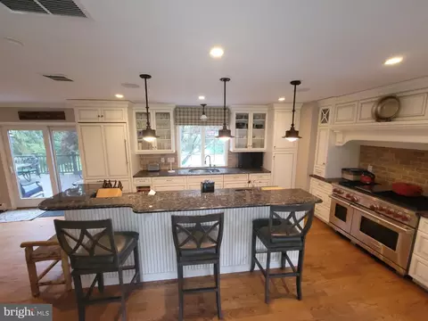 Kitchen - 2424 Stanwick Rd, Phoenix, MD 21131 photo 2 of 7