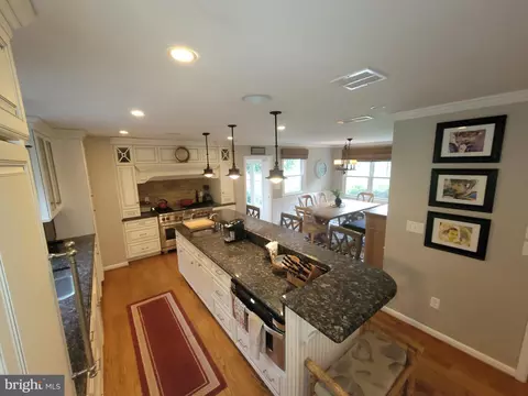 Kitchen - 2424 Stanwick Rd, Phoenix, MD 21131 photo 6 of 7