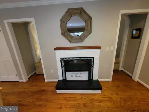 Entry Way - 2424 Stanwick Rd, Phoenix, MD 21131 photo 2 of 11