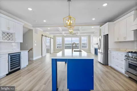 Entry Way - 7108 River Drive Rd, Sparrows Point, MD 21219 photo 2 of 6