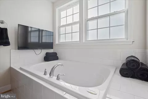 8255 Longpoint Rd, Dundalk, MD 21222 photo 52