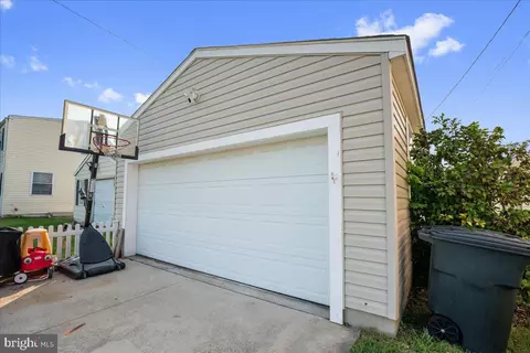 8255 Longpoint Rd, Dundalk, MD 21222 photo 17