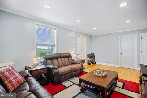 8255 Longpoint Rd, Dundalk, MD 21222 photo 23