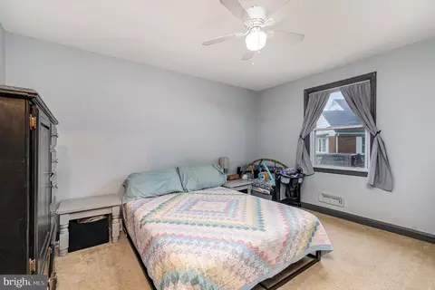Bedroom - 5200 Daybreak Ct, Baltimore, MD 21206 photo 1 of 6