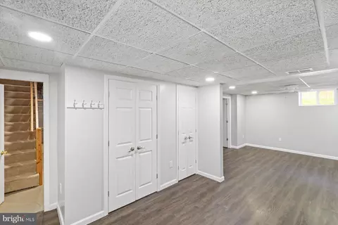 Entry Way - 13033 Bottom Rd, Hydes, MD 21082 photo 5 of 5