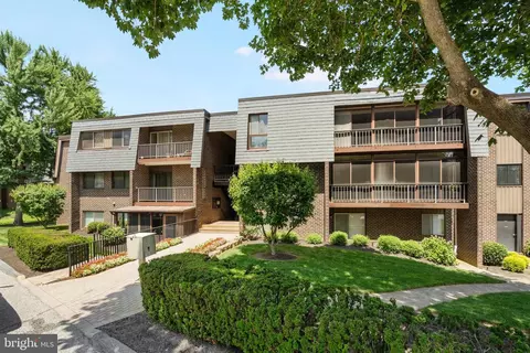 7 Stonehenge #7-5, Pikesville, MD 21208
