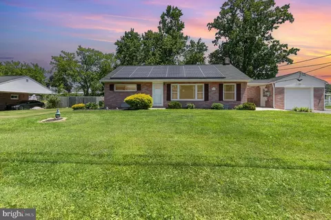 4118 Kahlston Rd, Nottingham, MD 21236