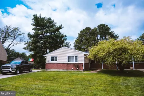 8430 Hallmark Cir, Parkville, MD 21234