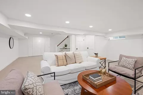 Living - 7819 Overbrook, Ruxton, MD 21204 photo 3 of 3