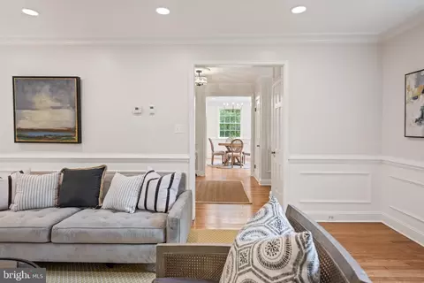 Entry Way - 7819 Overbrook, Ruxton, MD 21204 photo 8 of 12
