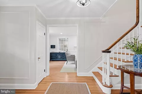 Entry Way - 7819 Overbrook, Ruxton, MD 21204 photo 7 of 12