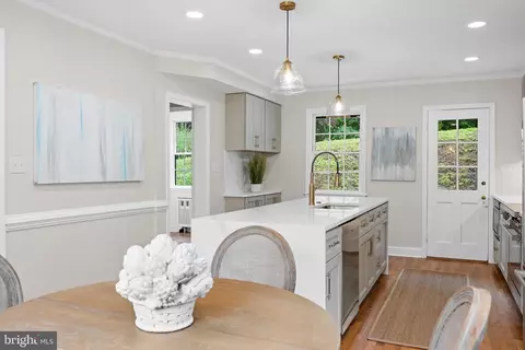 Kitchen - 7819 Overbrook, Ruxton, MD 21204 photo 5 of 8