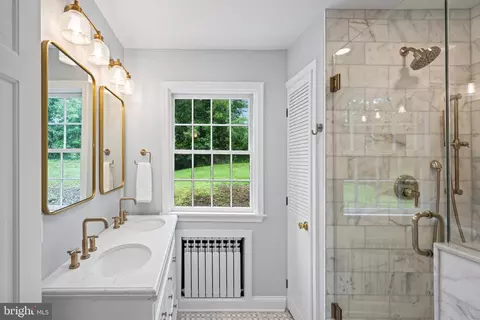 Bath - 7819 Overbrook, Ruxton, MD 21204 photo 1 of 9