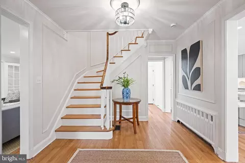 Entry Way - 7819 Overbrook, Ruxton, MD 21204 photo 1 of 12