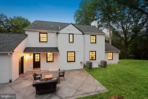 Exterior - 7819 Overbrook, Ruxton, MD 21204 photo 4 of 14