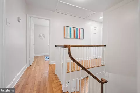 Entry Way - 7819 Overbrook, Ruxton, MD 21204 photo 10 of 12