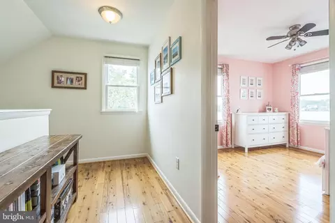 Entry Way - 4012 Chestnut, Middle River, MD 21220 photo 6 of 6