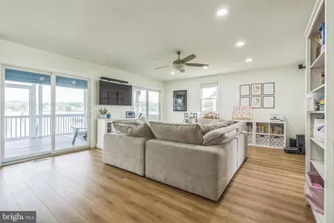 Living - 4012 Chestnut, Middle River, MD 21220 photo 1 of 1