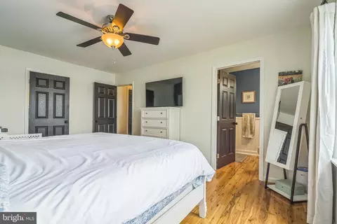 Bedroom - 4012 Chestnut, Middle River, MD 21220 photo 4 of 6