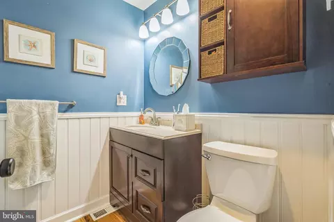 Bath - 4012 Chestnut, Middle River, MD 21220 photo 2 of 3