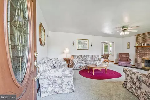 Entry Way - 5921 Ebenezer Rd, White Marsh, MD 21162 photo 1 of 3