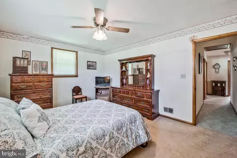 Bedroom - 5921 Ebenezer Rd, White Marsh, MD 21162 photo 3 of 5