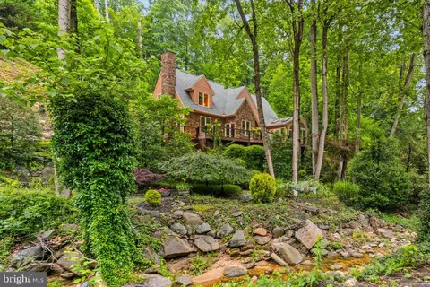 2407 Cub Hl, Parkville, MD 21234