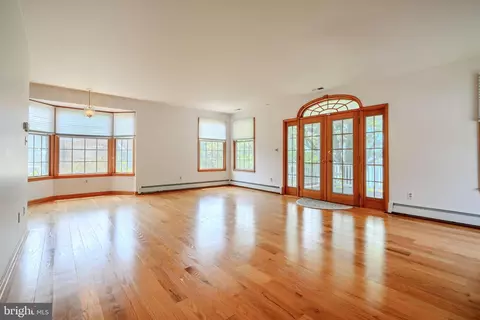 3708 Middle River Ave, Middle River, MD 21220 photo 17