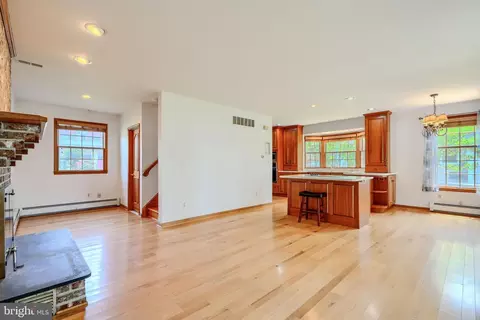 3708 Middle River Ave, Middle River, MD 21220 photo 7