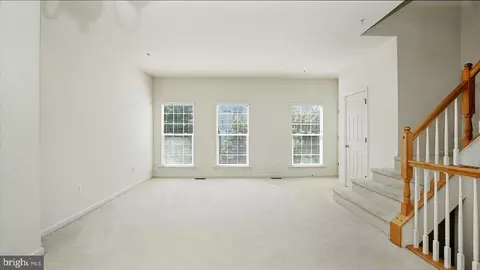 28 Buttonwood Ct, Rosedale, MD 21237 photo 10